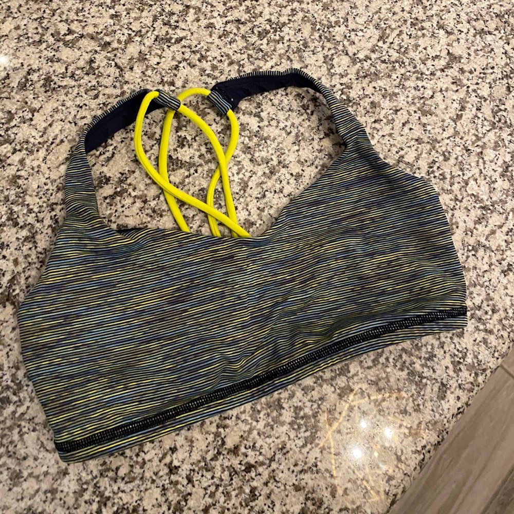 Lululemon sports bra